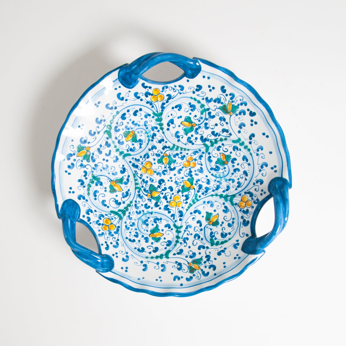 Sicily scalloped bowl with handle