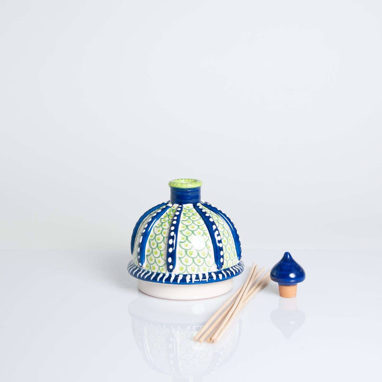 Blue/green perfumer dome