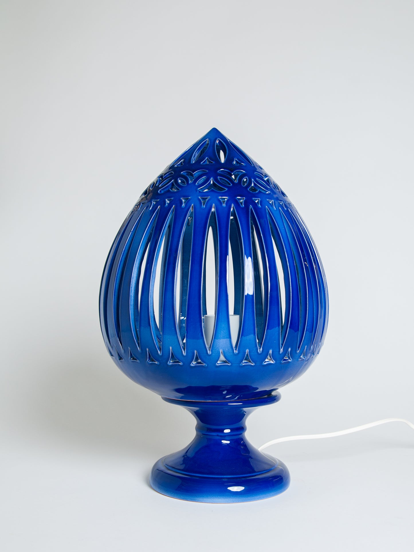 Lampada traforata blu 4