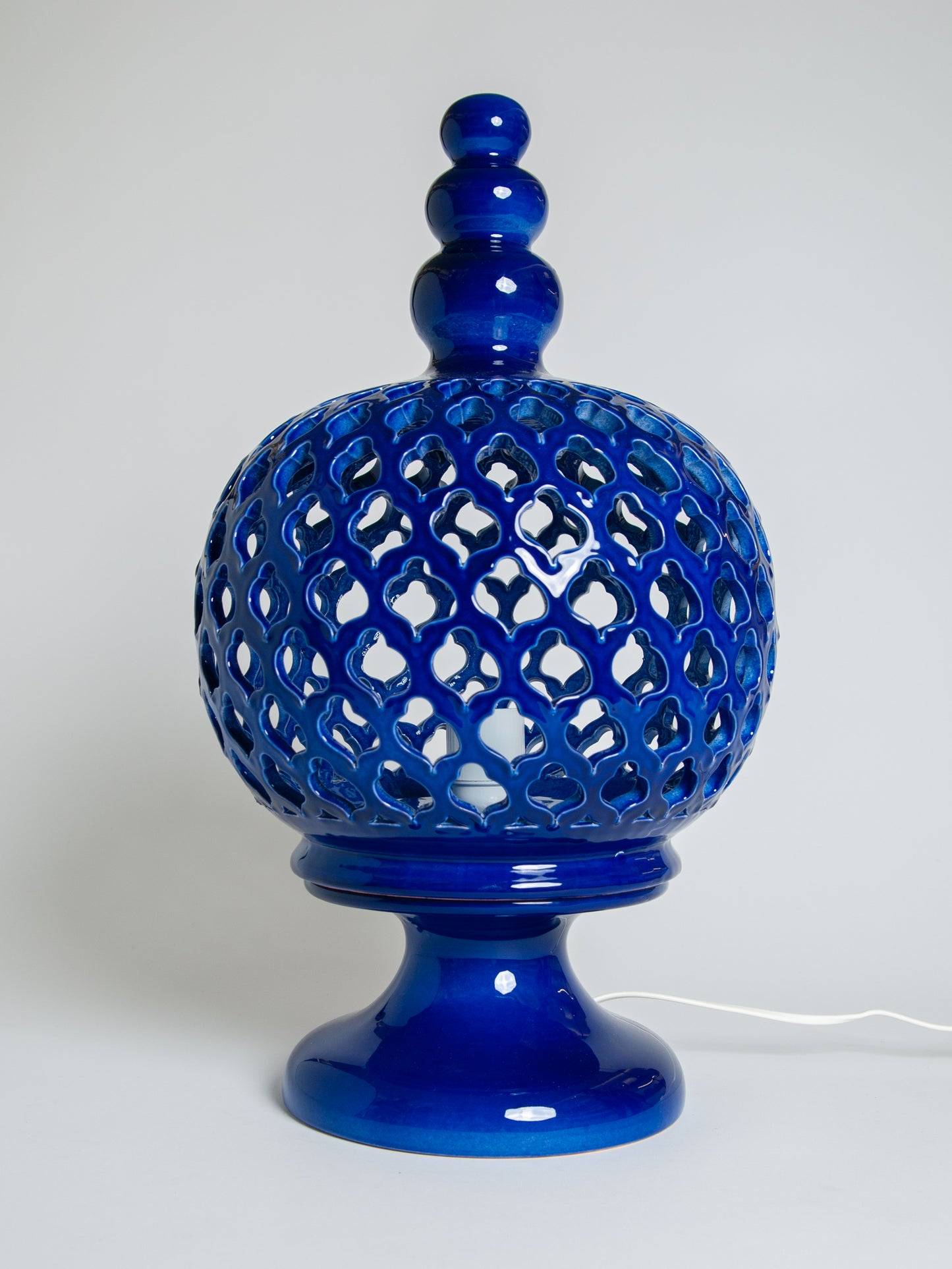Lampada traforata blu 3