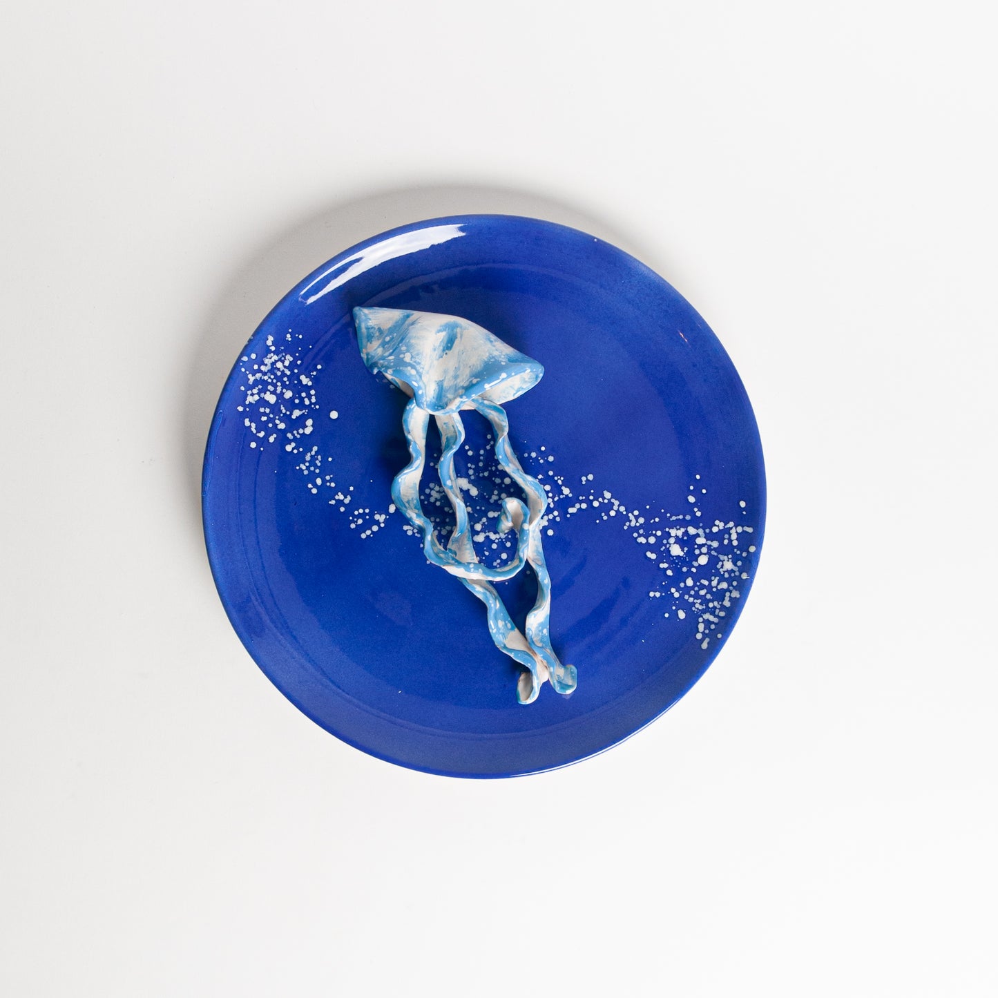 Piatto murale blu medusa azzurra